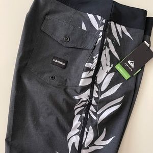 Quiksilver Tropical Eco Friendly Board Shorts - 34